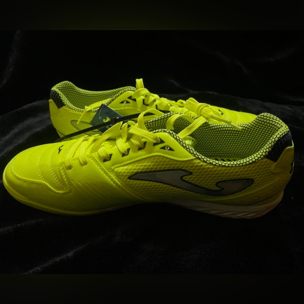 Joma Men Dribling Indoor Soccer Lemon Shoes Exercise your freedom Size 12 NWT
